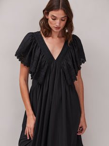 Camelia Black