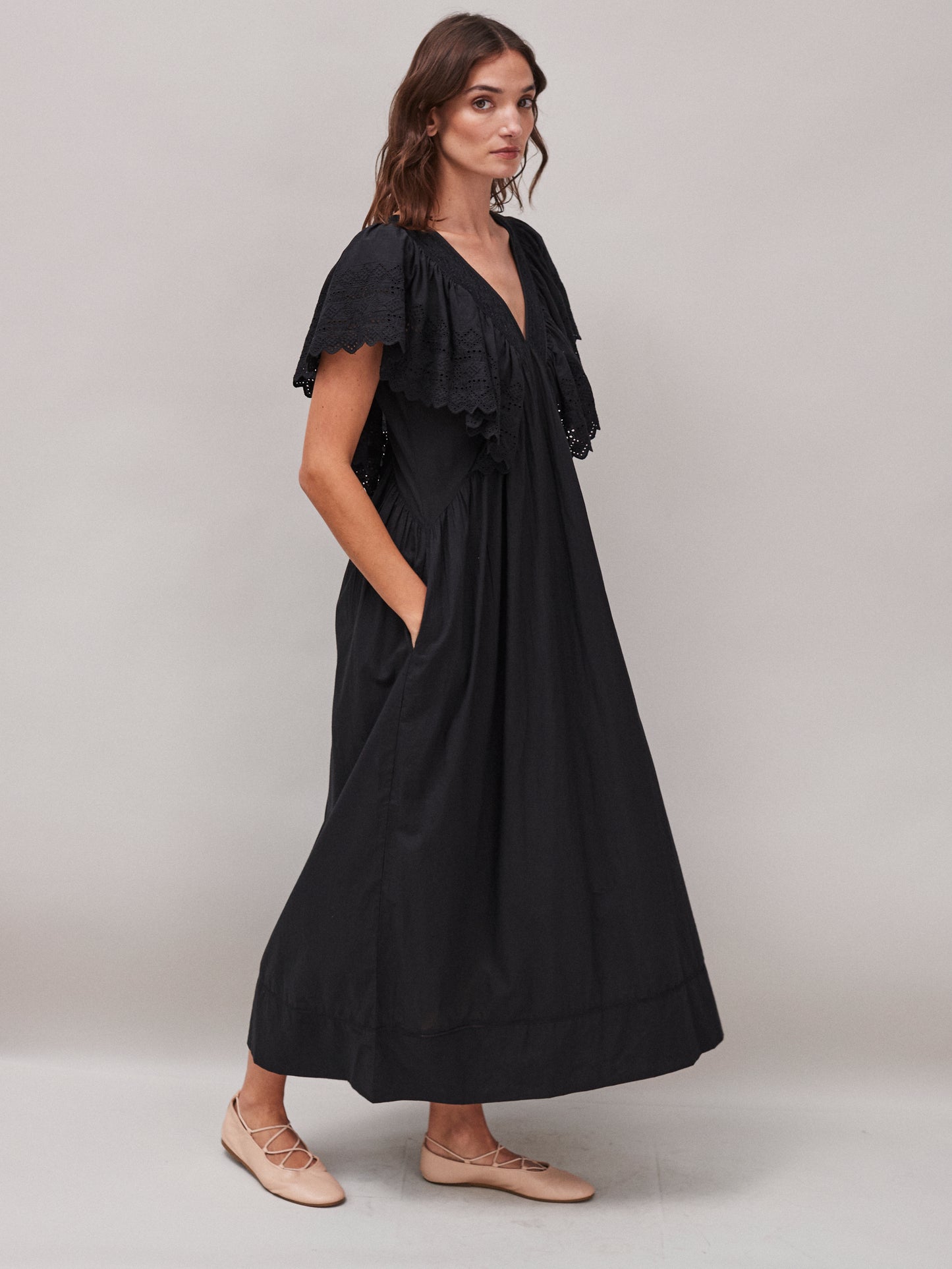 Camelia Black