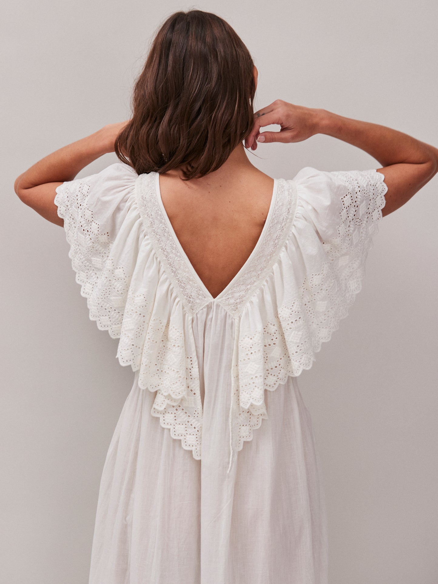 Camelia Vintage white