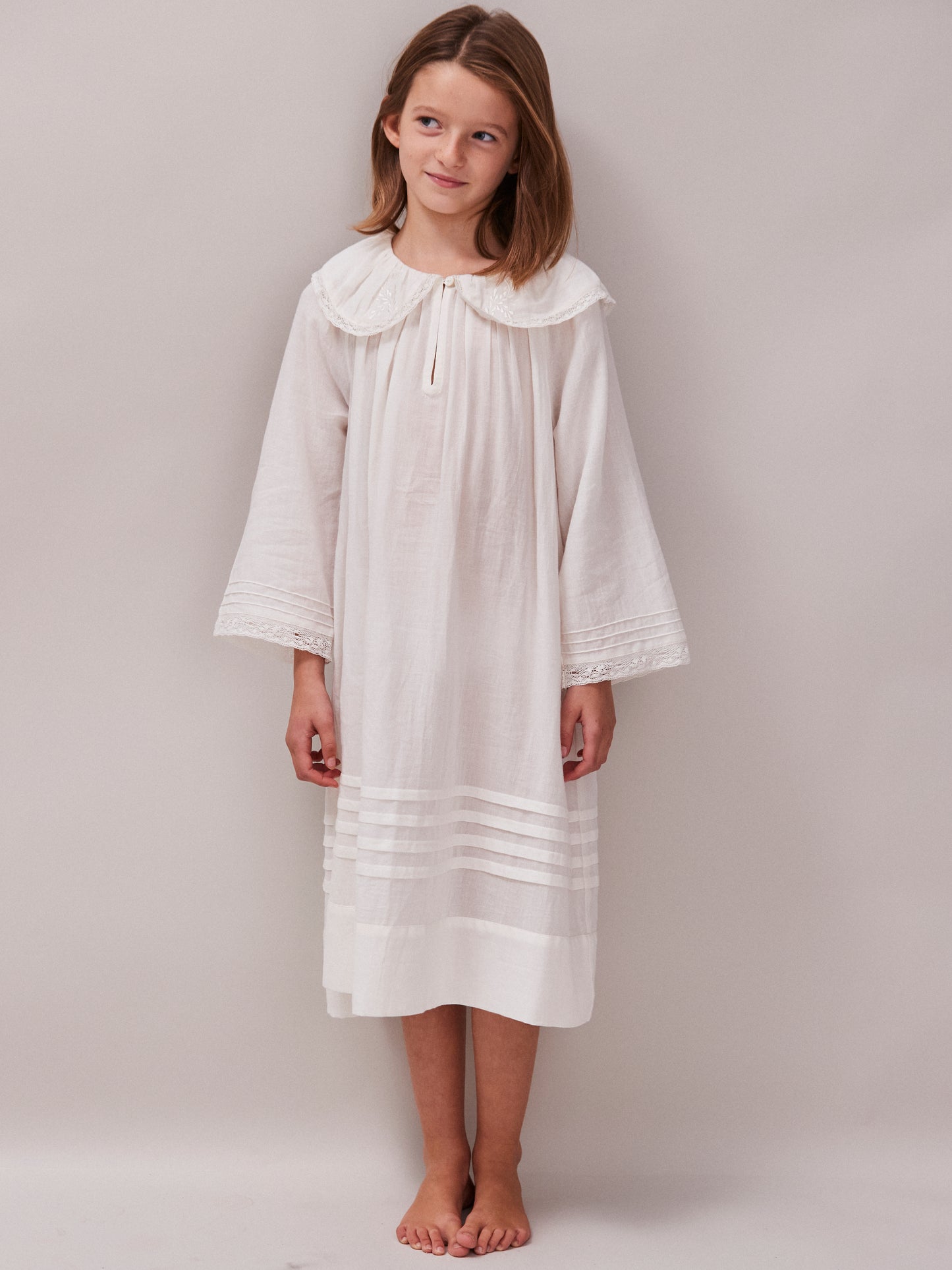 Hebe White