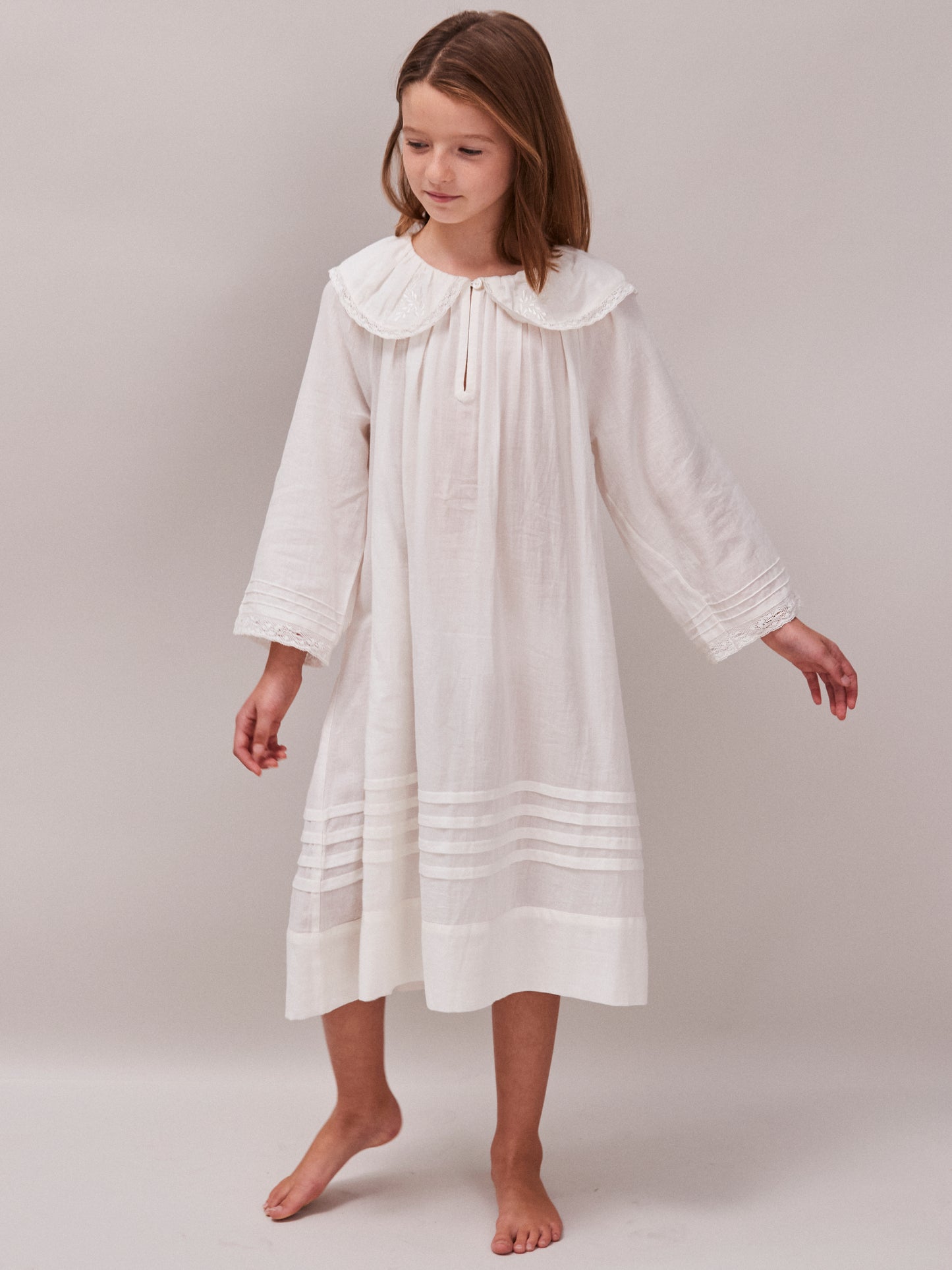 Hebe White